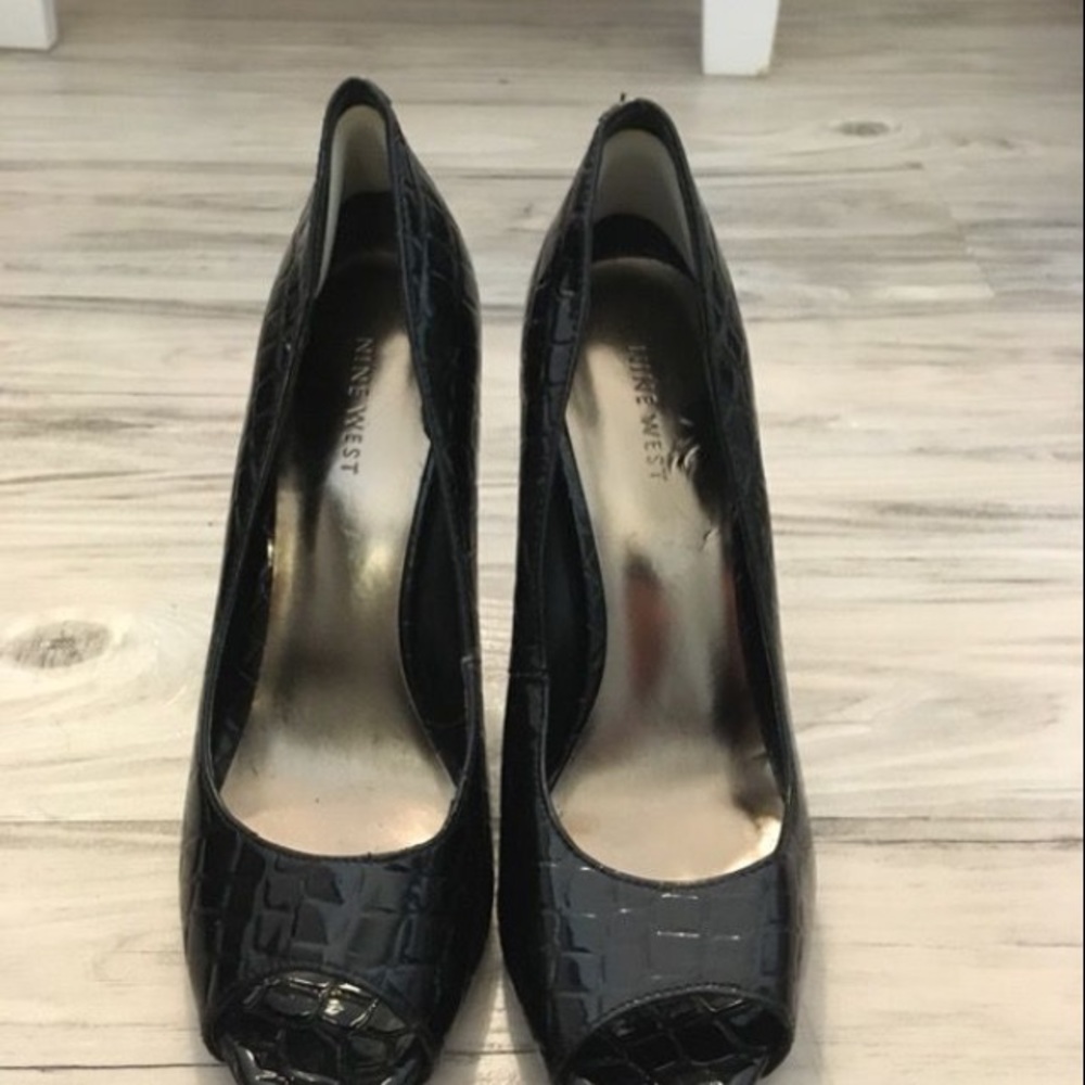 Nine West Peep Toe Black Pumps
